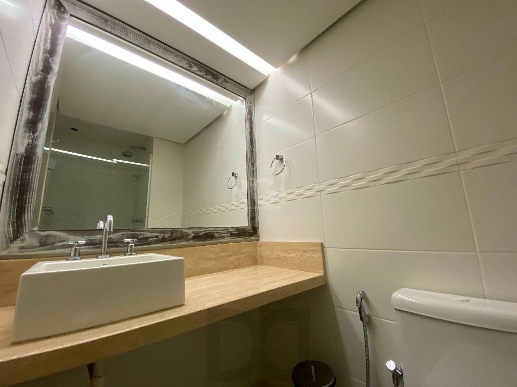 Apartamento Para Comprar no Karpathos com 2 Dormitórios transformado em 1 suite com closet — foto 30