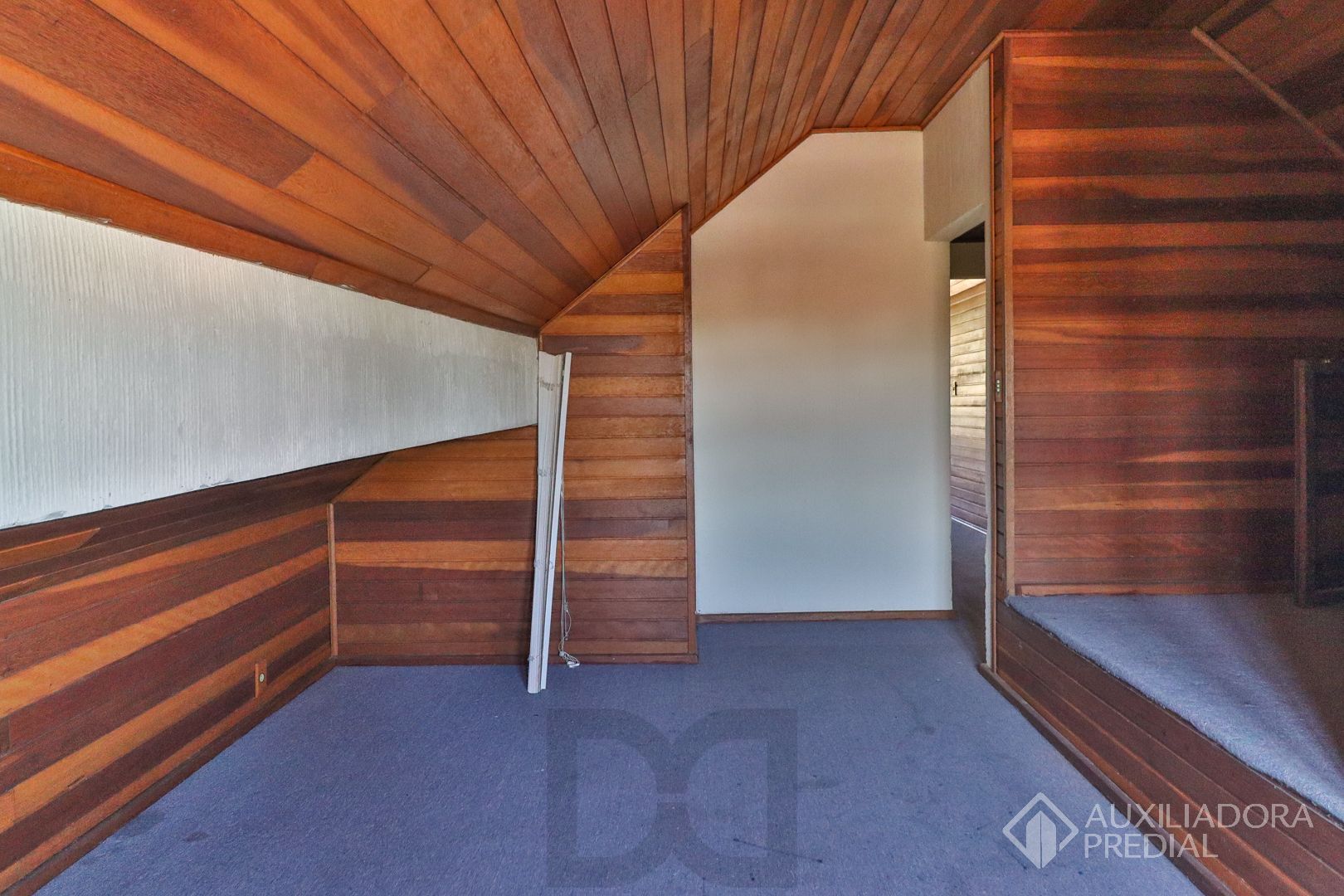 Excelente casa com 5 dormitórios no bairro Cristal — foto 25