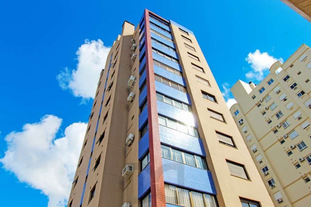 Apartamento 3 Dormitórios com Suíte, Churrasqueira e Excelente Vista Petrópolis — foto 21