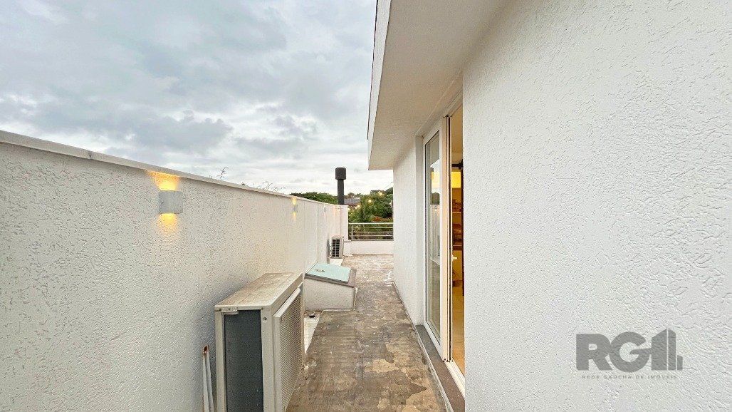 Ótima Casa a venda no bairro Espírito Santo com 3 suítes mobiliada — foto 49