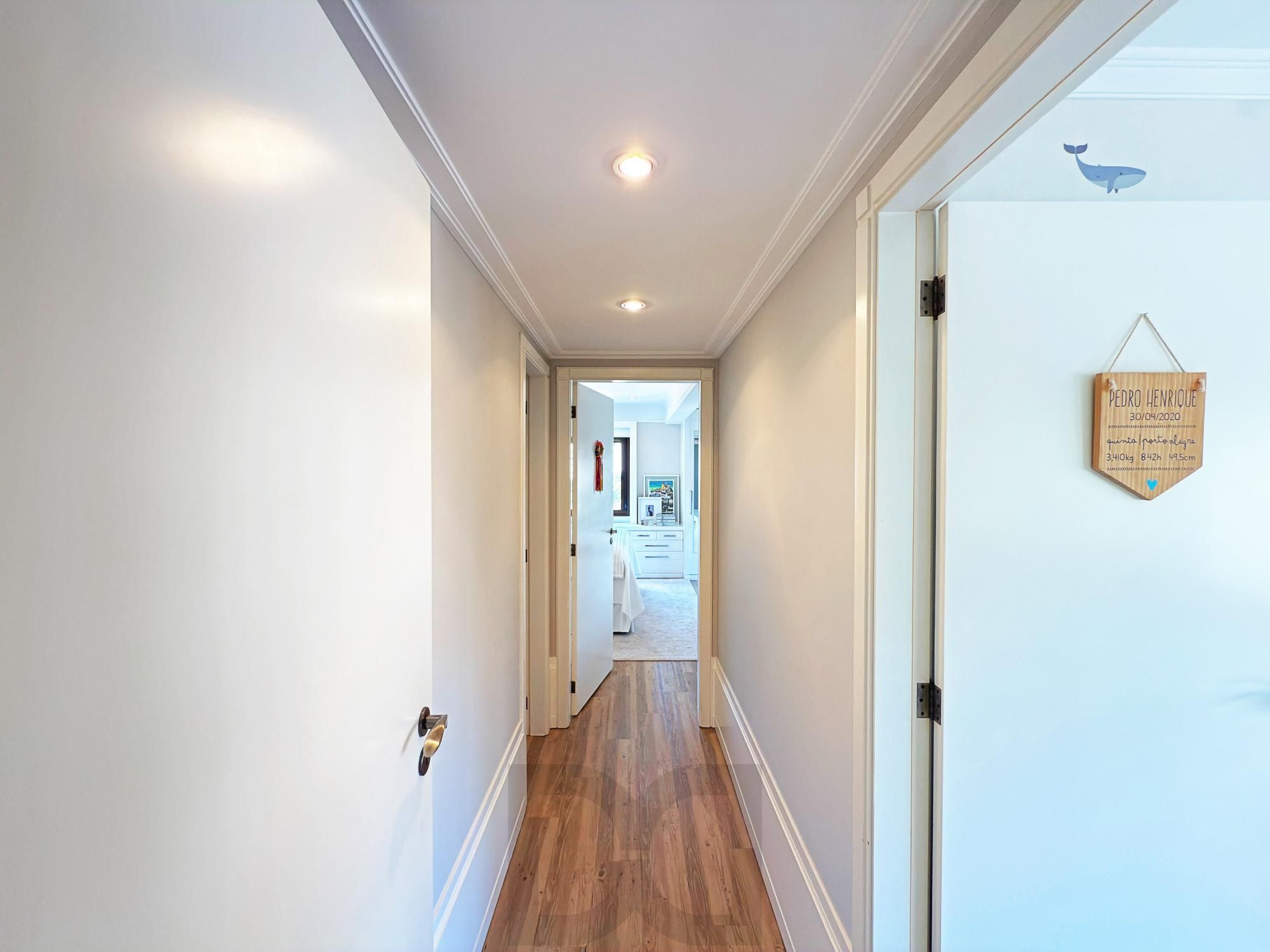 Apartamento semimobiliado 142m² no Mont'Serrat — suíte com closet e 2 vagas — foto 21
