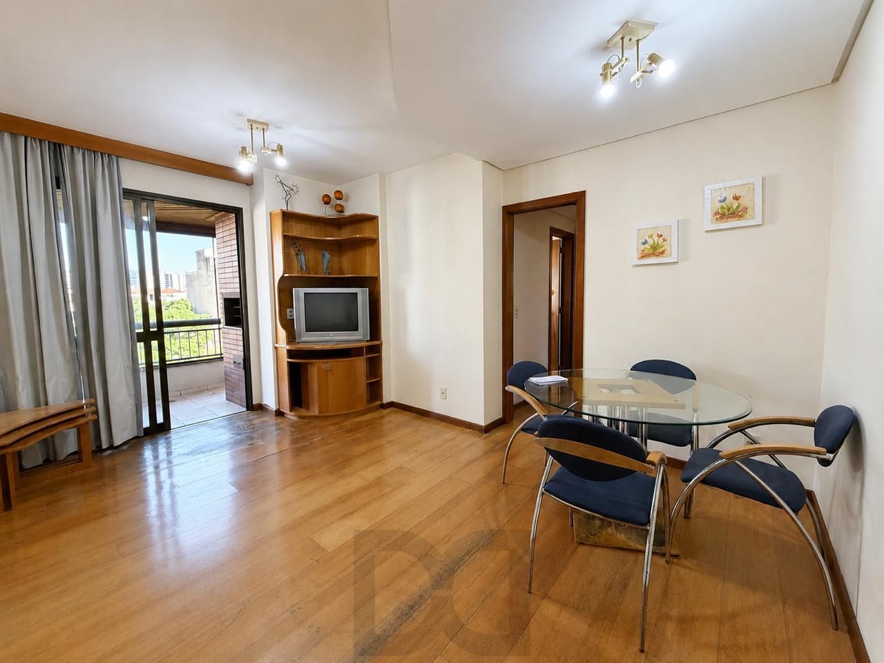 Excelente Apartamento para Comprar 2 dormitórios na Rua da República — foto 2
