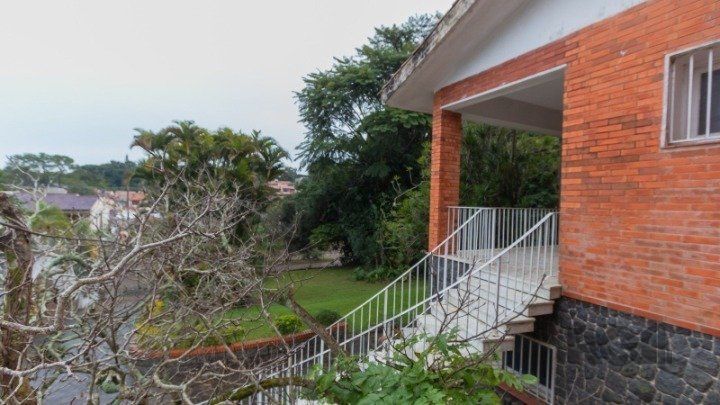 Casa, 1873 M² para Comprar com 4 Dormitórios e 6 Vagas Estacionamento — foto 3