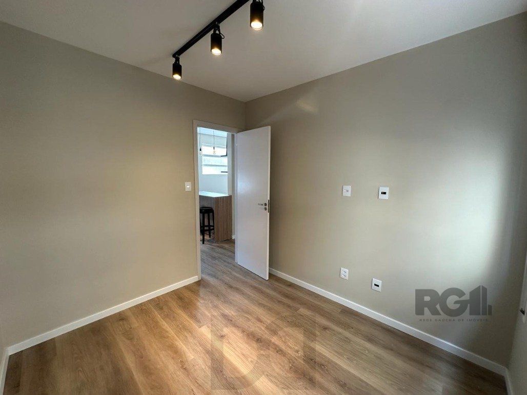 Apartamento a venda com 1 dormitório no bairro Auxiliadora — foto 11