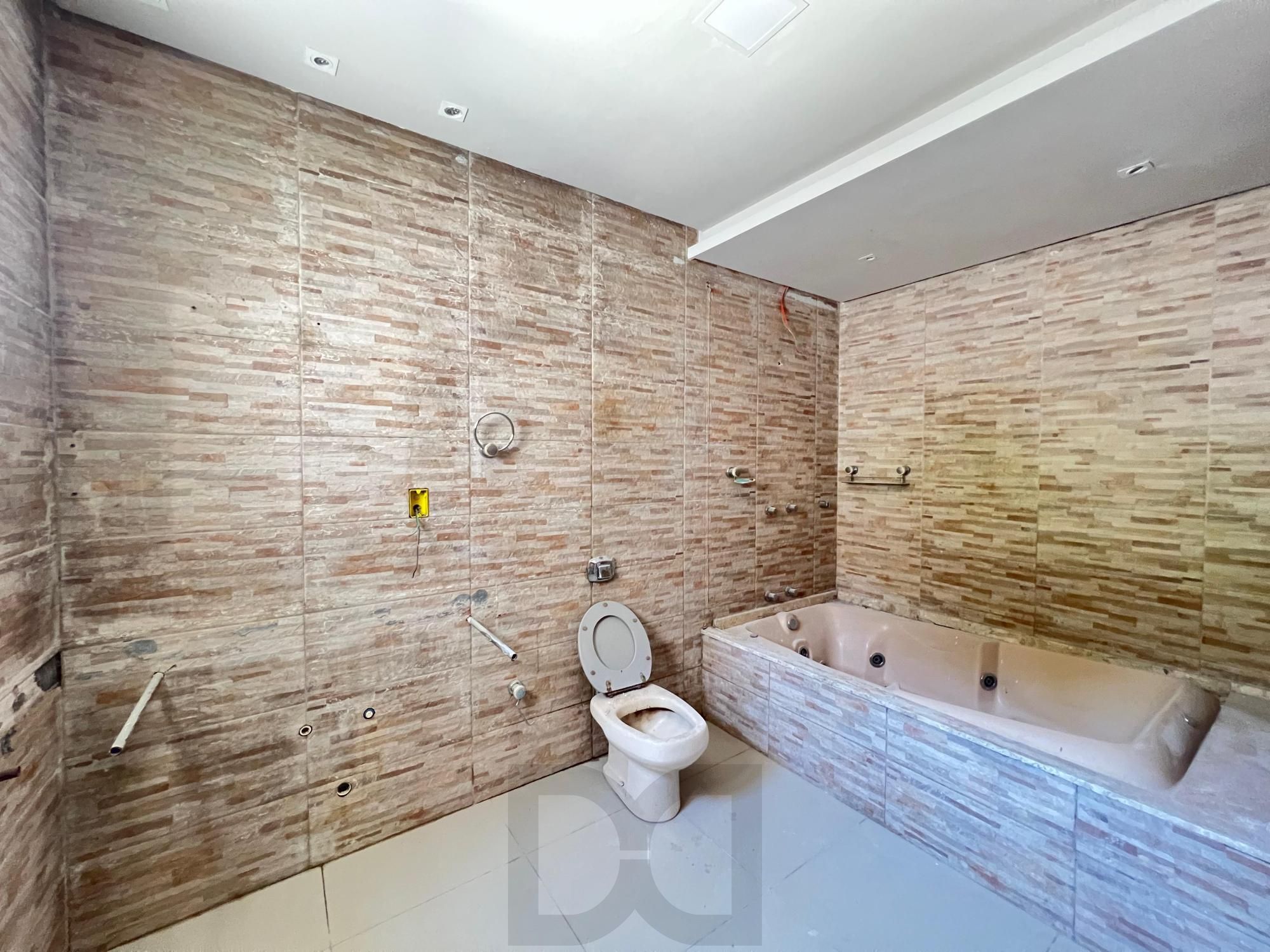 Excelente casa a venda reformada no bairro Ipanema. — foto 18