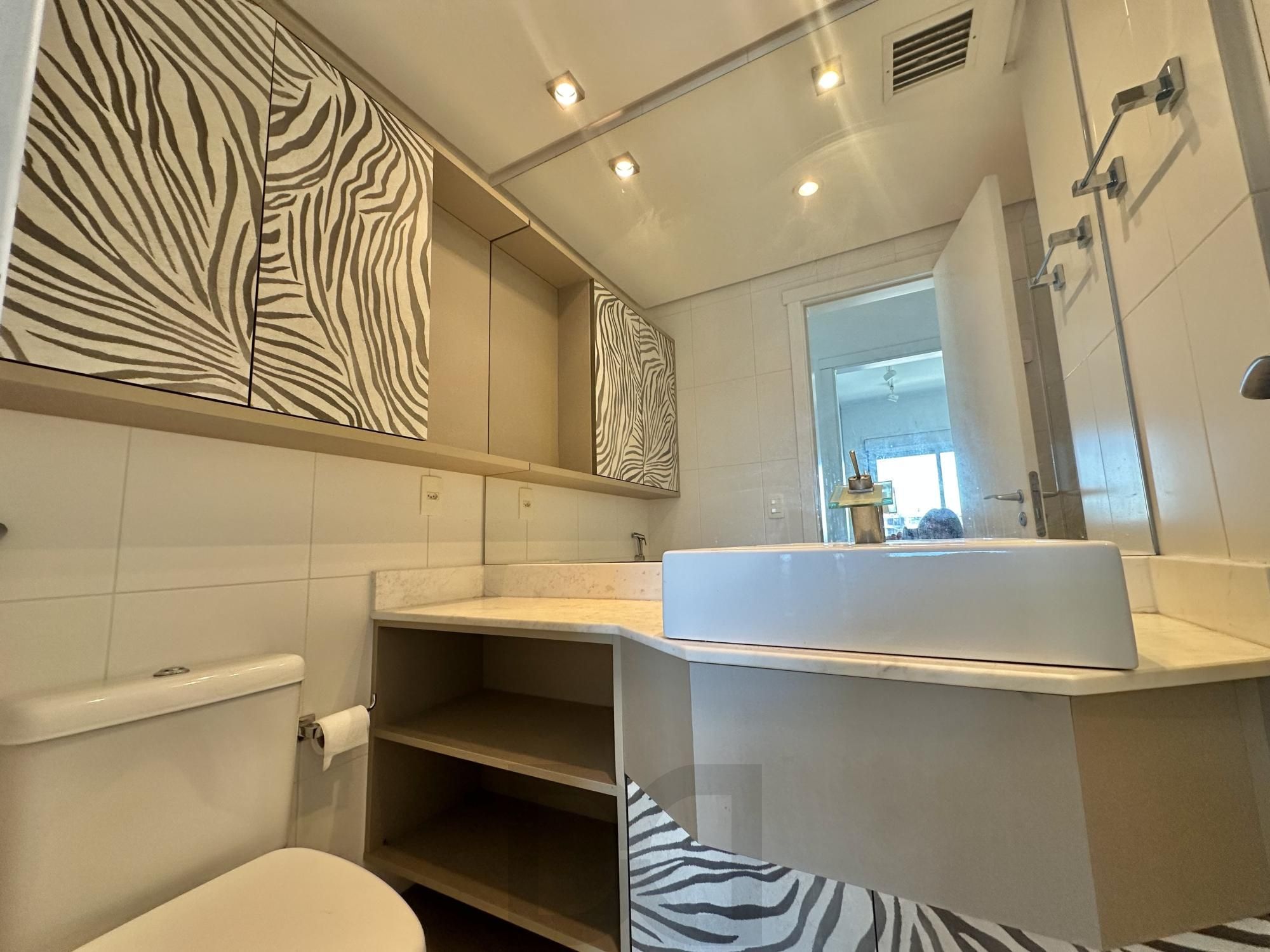 Apartamento 2 Dormitórios para comprar no Parigi Residence Bairro Três Figueiras — foto 35