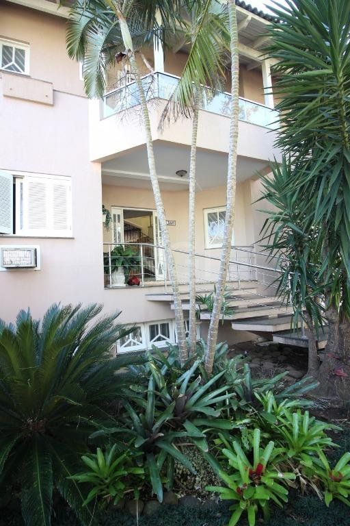 Casa para comprar com 4 dormitórios, 330m² - Chácara das Pedras - Porto Alegre — foto 2