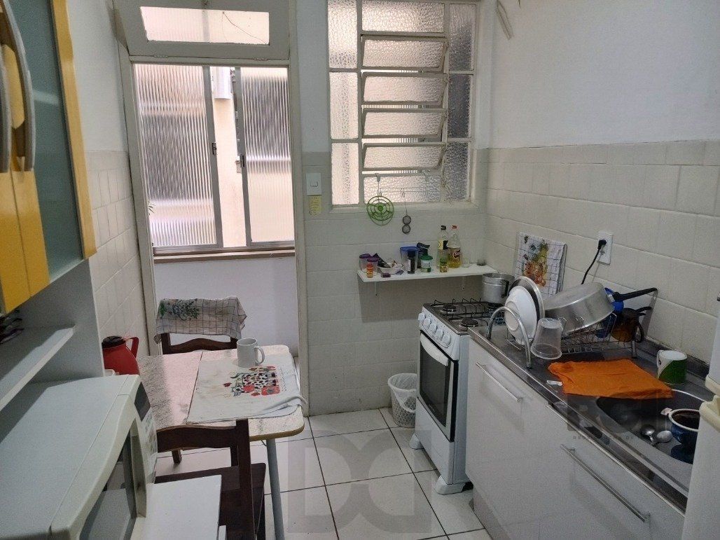 Apartamento, 77,11m ² 2 dormitórios, 2 banheiros, com dependência de empregado — foto 8