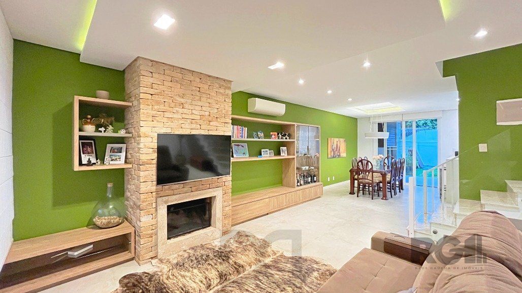 Ótima Casa a venda no bairro Espírito Santo com 3 suítes mobiliada — foto 1
