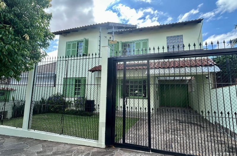 Casa com 3 Quartos e 5 vagas à Venda, 224 m² no Bairro Vila Ipiranga — foto 1