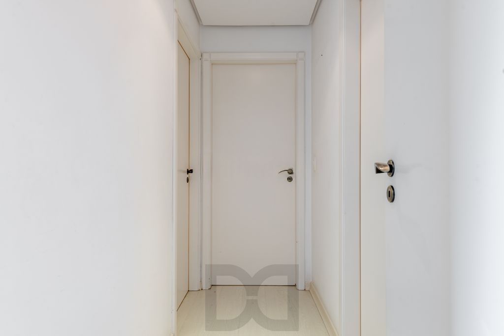 Apartamento espaçoso e confortável no bairro Mont Serrat — foto 7