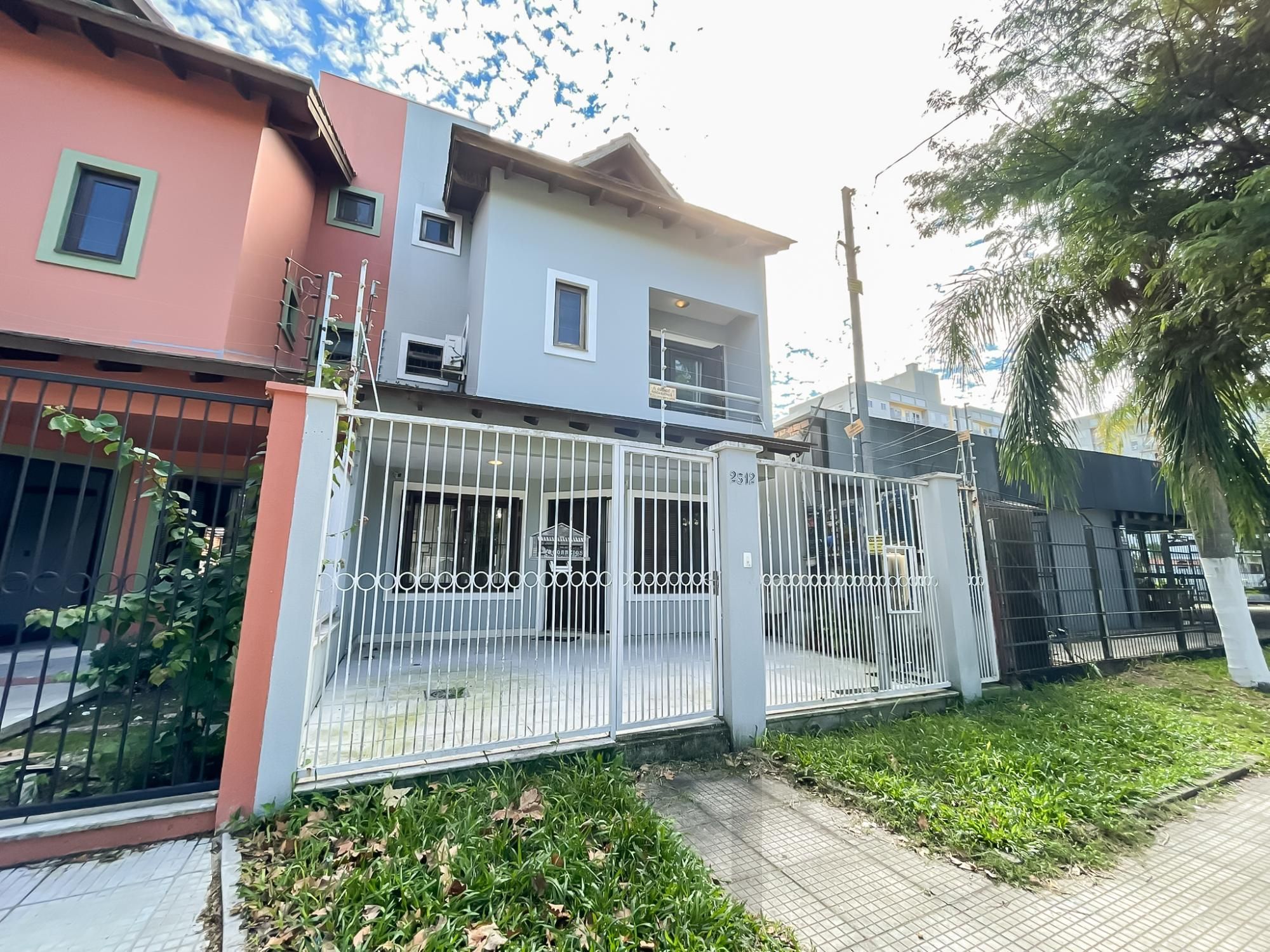 Excelente casa a venda com 3 dormitórios no bairro Tristeza em Porto Alegre. — foto 45