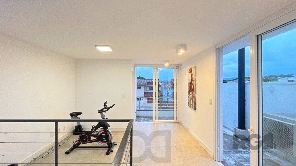 Ótima Casa a venda no bairro Espírito Santo com 3 suítes mobiliada — foto 44