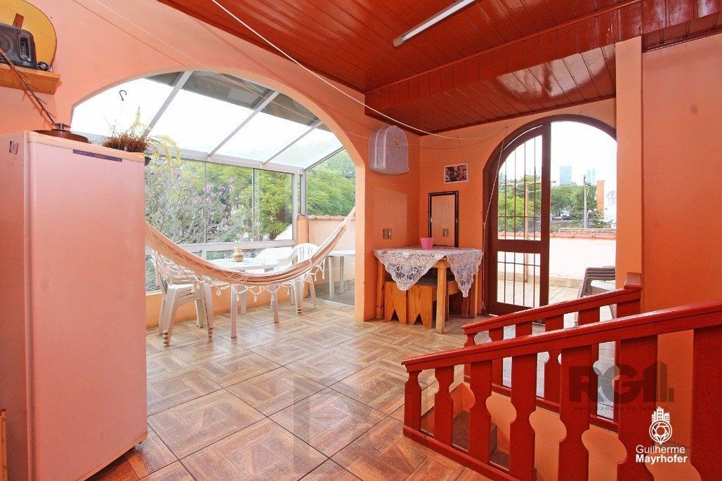 Casa de 250m² Para comprar no Bairro Mont Serrat  Por R$1.120.000,00 — foto 1