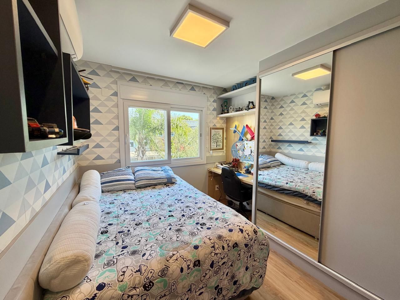 Excelente casa a venda no Condomínio Euroville com 3 dormitórios, semimobiliada por: R$1.350.000,00. — foto 34