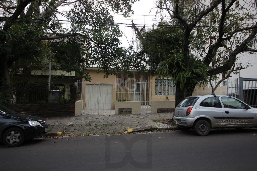 Casa com 3 Dormitórios Para comprar 250 m² - Petrópolis - Porto Alegre/R — foto 1
