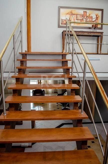 Casa com 5 dormitórios, 550 m² no Bairro Vila Jardim - Porto Alegre/RS — foto 8