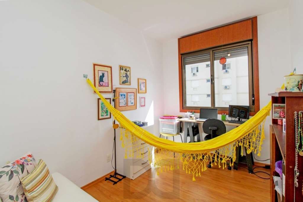 Apartamento 3 Dormitórios com Suíte, Churrasqueira e Excelente Vista Petrópolis — foto 17