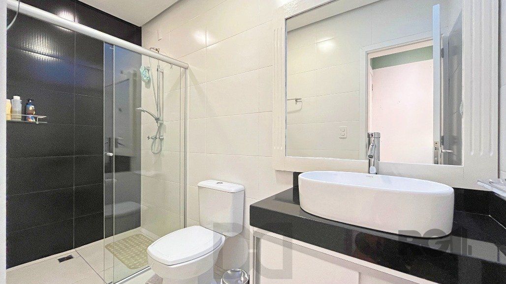 Ótima Casa a venda no bairro Espírito Santo com 3 suítes mobiliada — foto 39