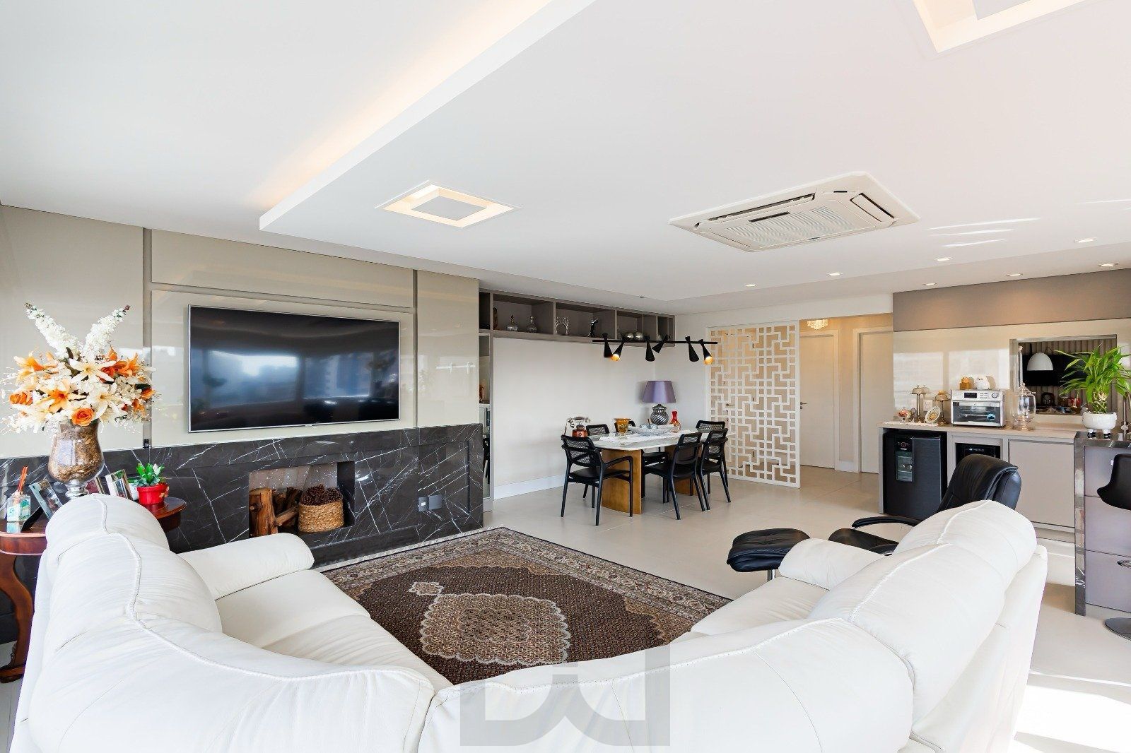 Apartamento Alto Padrão com 3 Suítes e 3 Vagas na Bela Vista | Próximo à Praça da Encol | 174m² Privativos — foto 1
