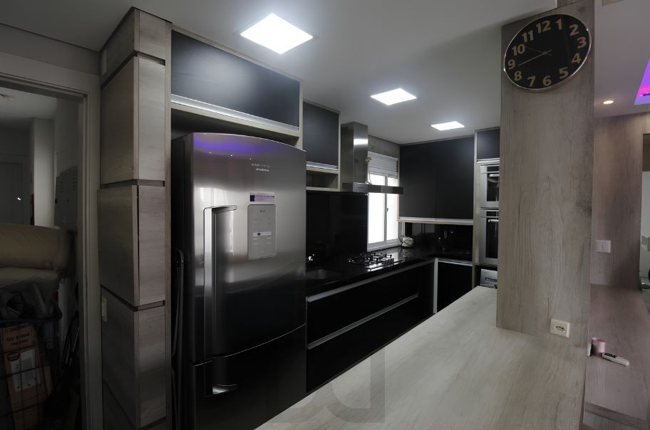 Apartamento 3 dormitórios com suíte e sacada — mobiliado e pronto para morar — foto 1