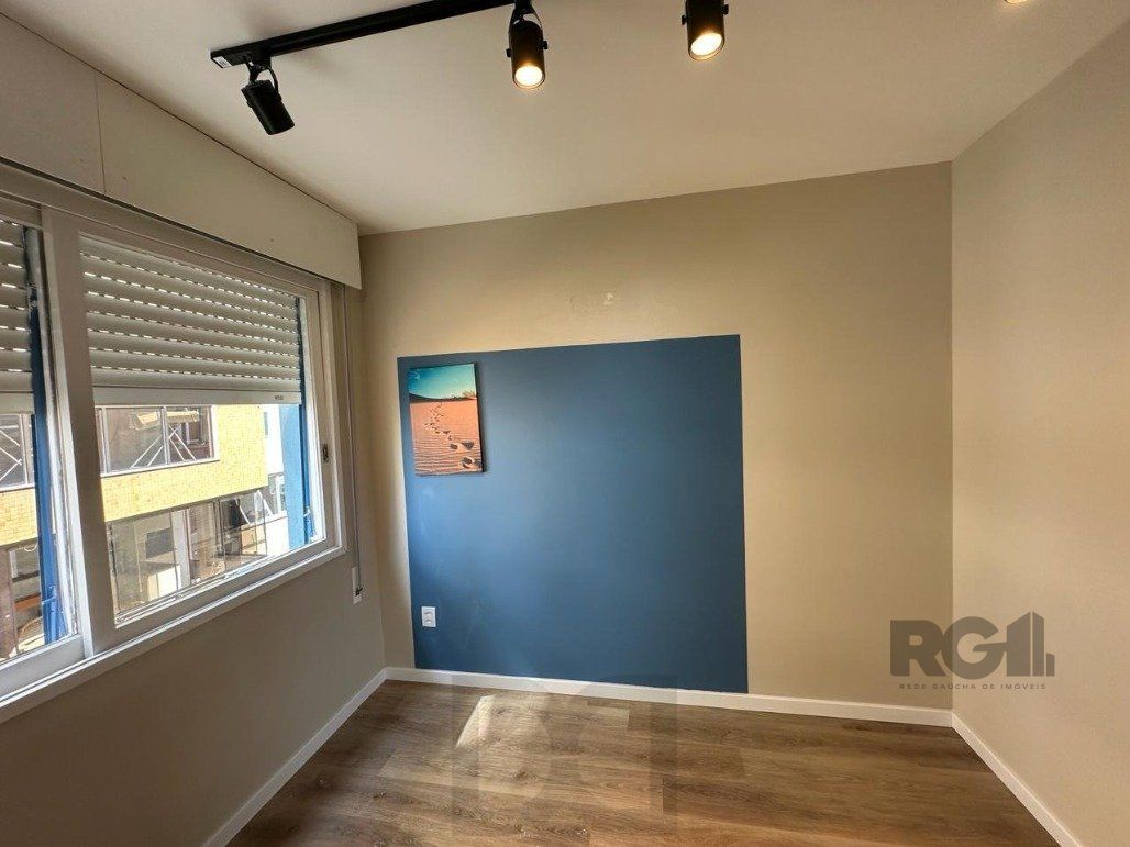 Apartamento a venda com 1 dormitório no bairro Auxiliadora — foto 12
