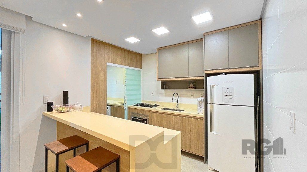 Ótima Casa a venda no bairro Espírito Santo com 3 suítes mobiliada — foto 19