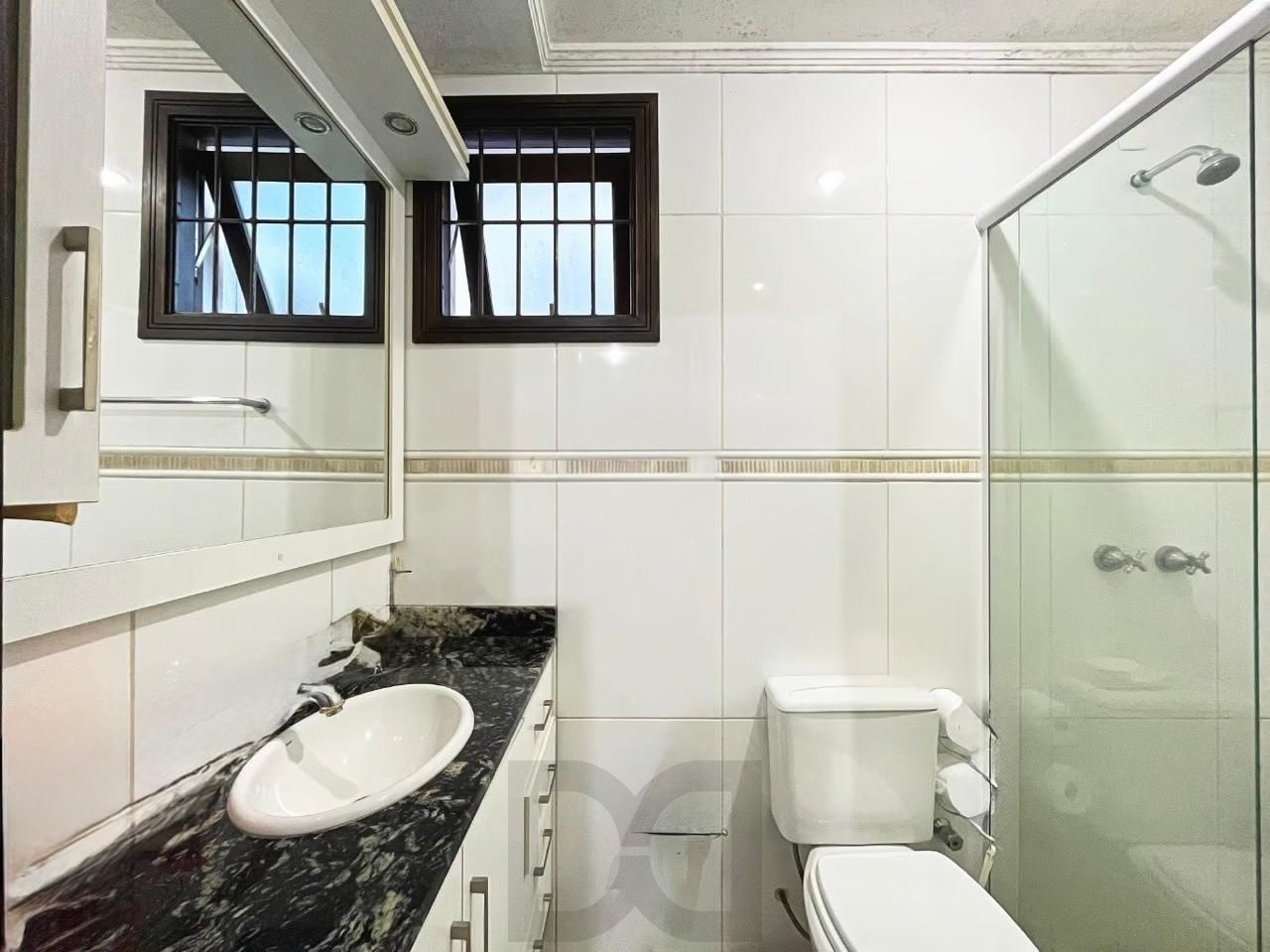 Excelente casa a venda com 3 dormitórios no bairro Tristeza em Porto Alegre. — foto 27