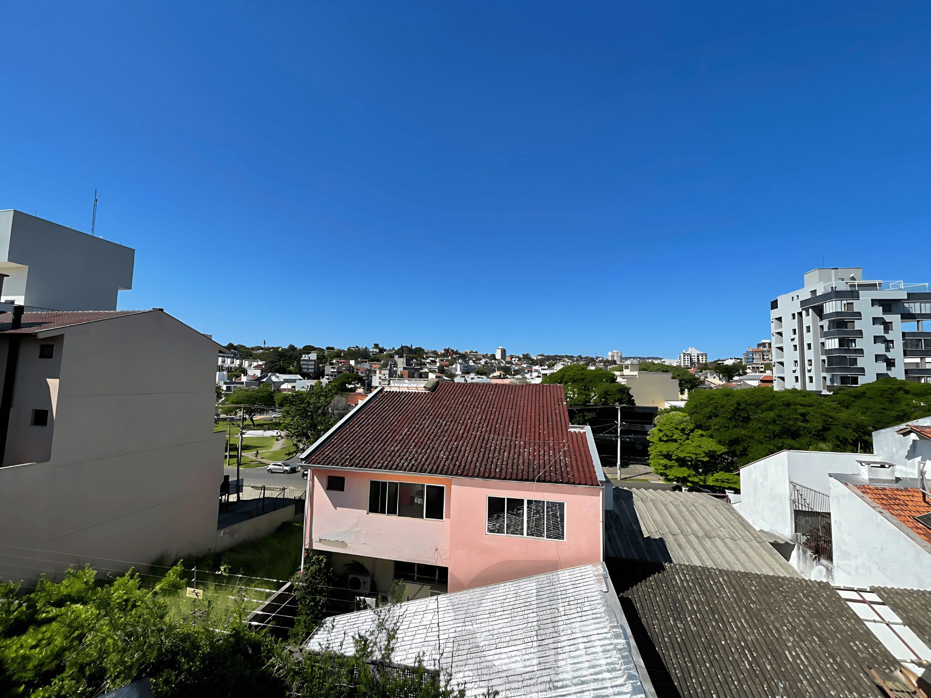 Casa Reformada com Piscina, 370m², 2 Suítes com Closet no Três Figueiras – POA — foto 27