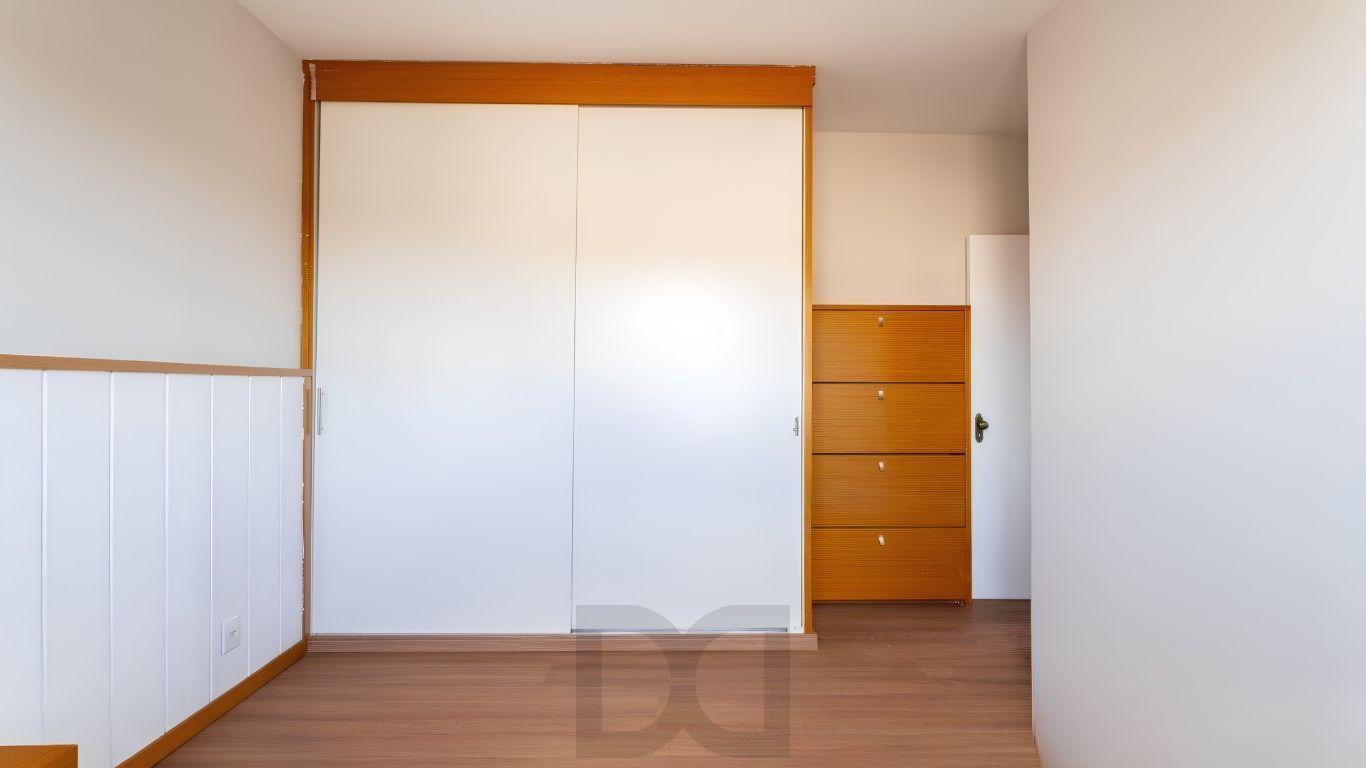 Apartamento 2 dormitórios, 1 suíte, com lareira e living para 2 ambientes — foto 14