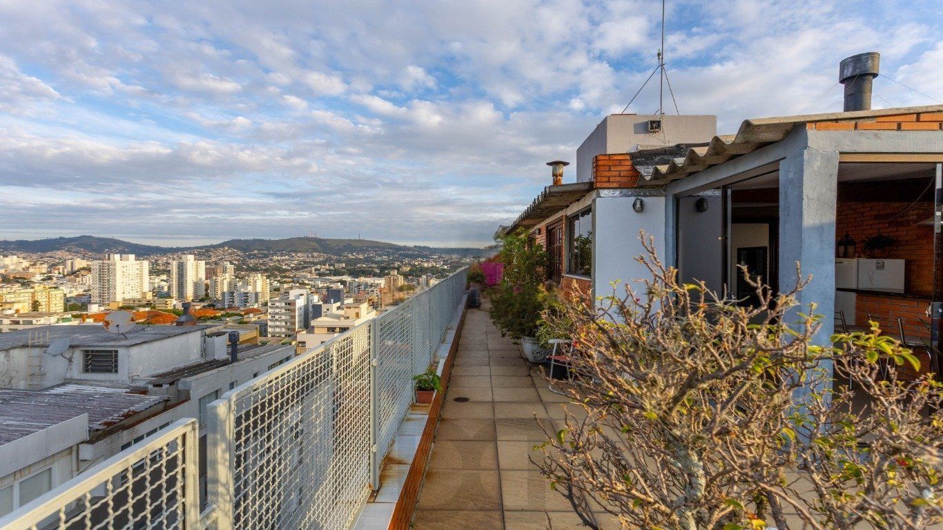 Cobertura com Piscina e Churrasqueira no Petrópolis – 205m² Privativos — foto 21