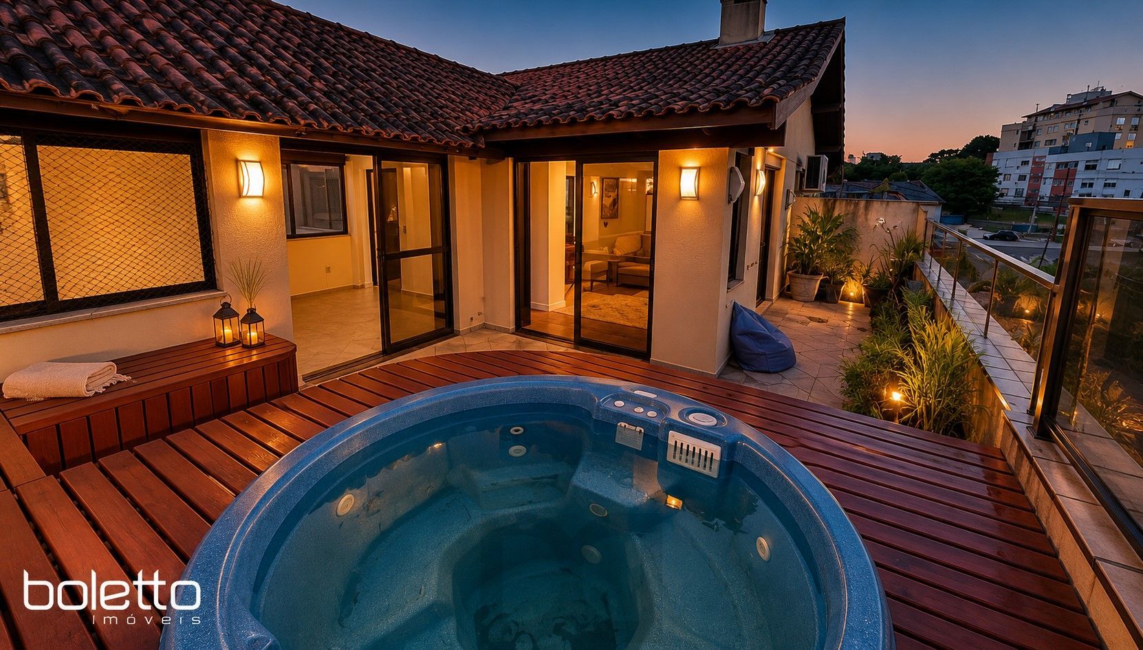 Cobertura 3 dormitórios com piscina e terraço | Chácara das Pedras — foto 1