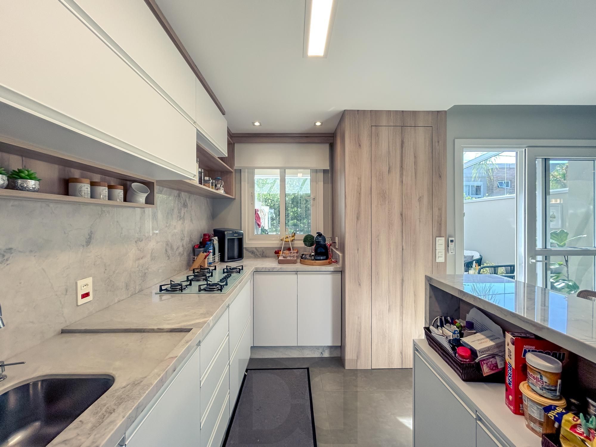 Excelente casa a venda no Condomínio Euroville com 3 dormitórios semimobiliada. — foto 10