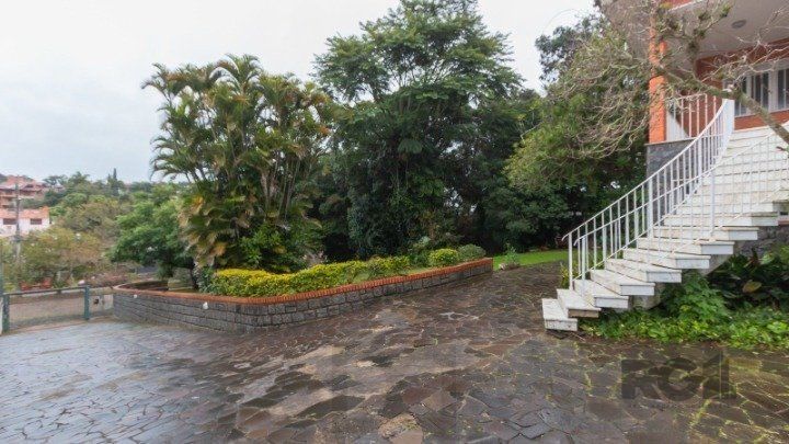 Casa, 1873 M² para Comprar com 4 Dormitórios e 6 Vagas Estacionamento — foto 4