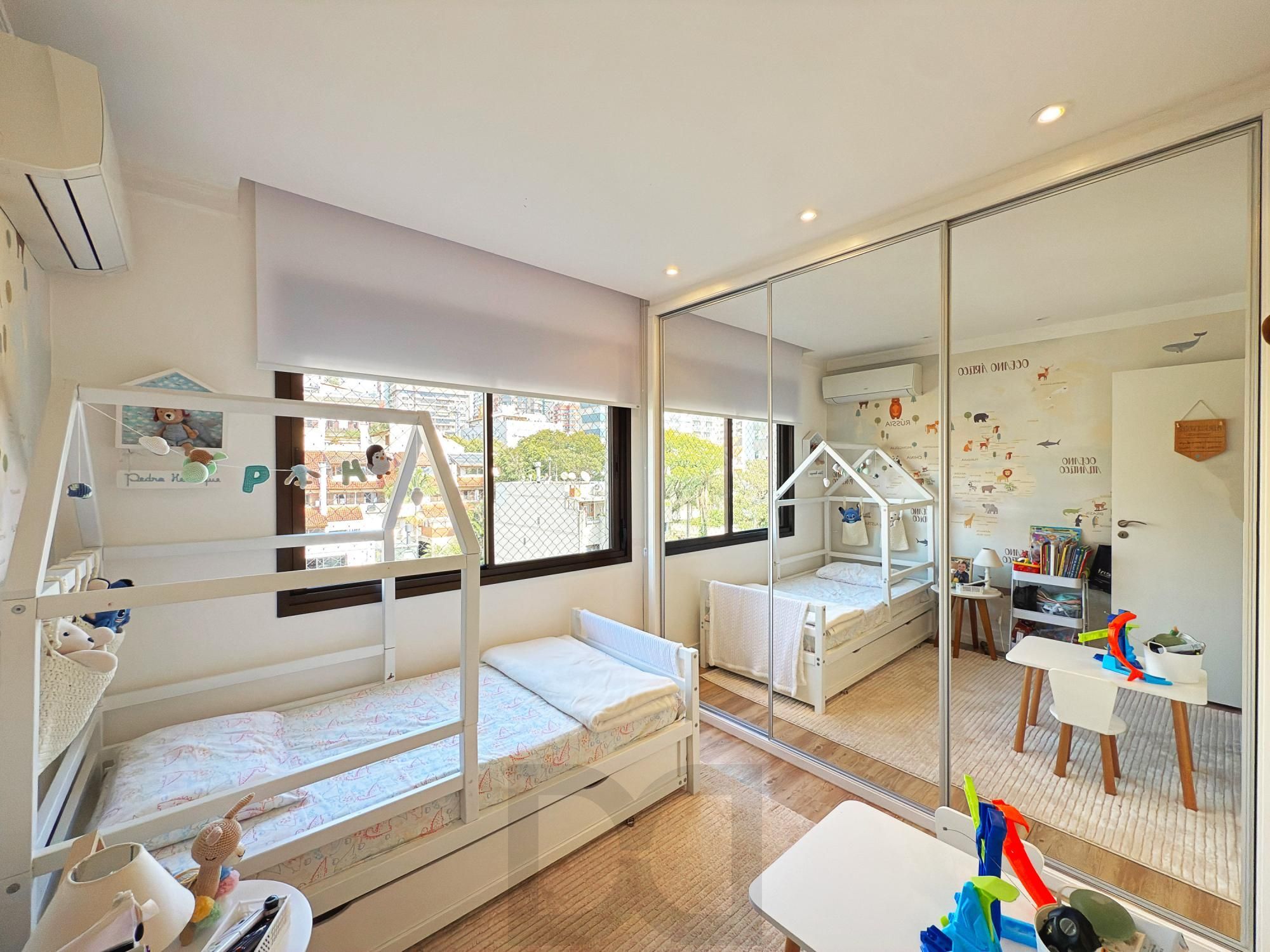 Apartamento semimobiliado 142m² no Mont'Serrat — suíte com closet e 2 vagas — foto 22