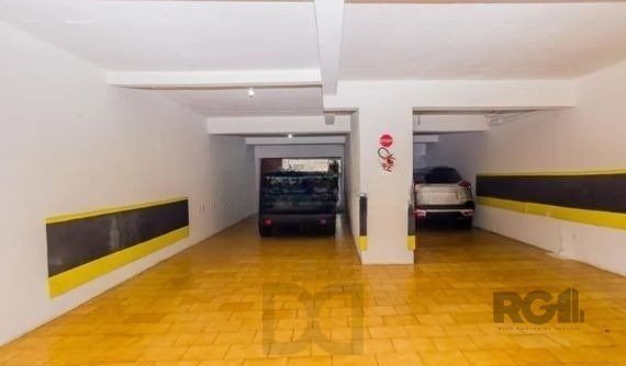 Casa com 7 Quartos e 6 vagas à Venda, 470 m² no Bairro Petrópolis — foto 41