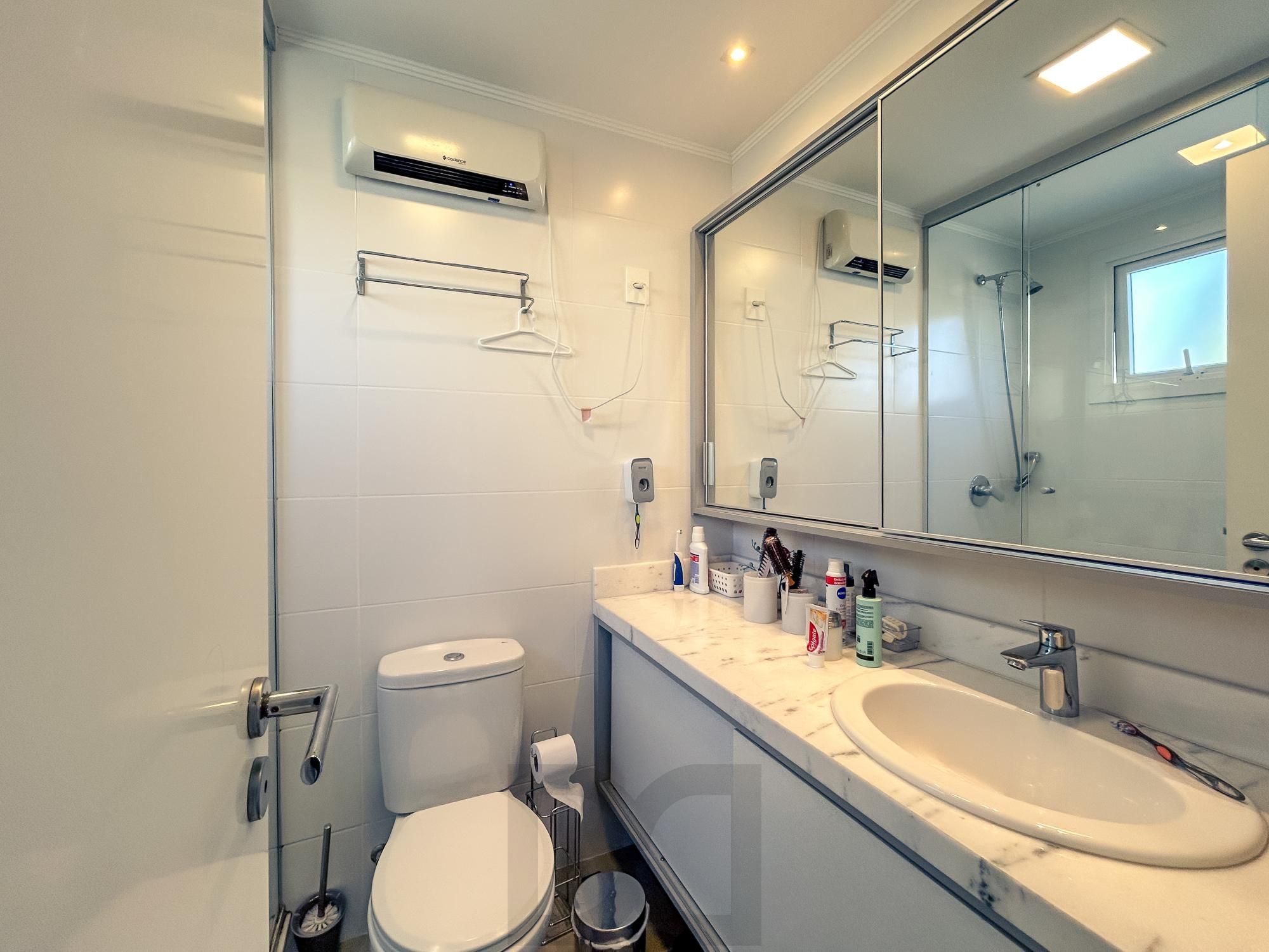 Excelente casa a venda no Condomínio Euroville com 3 dormitórios semimobiliada. — foto 26