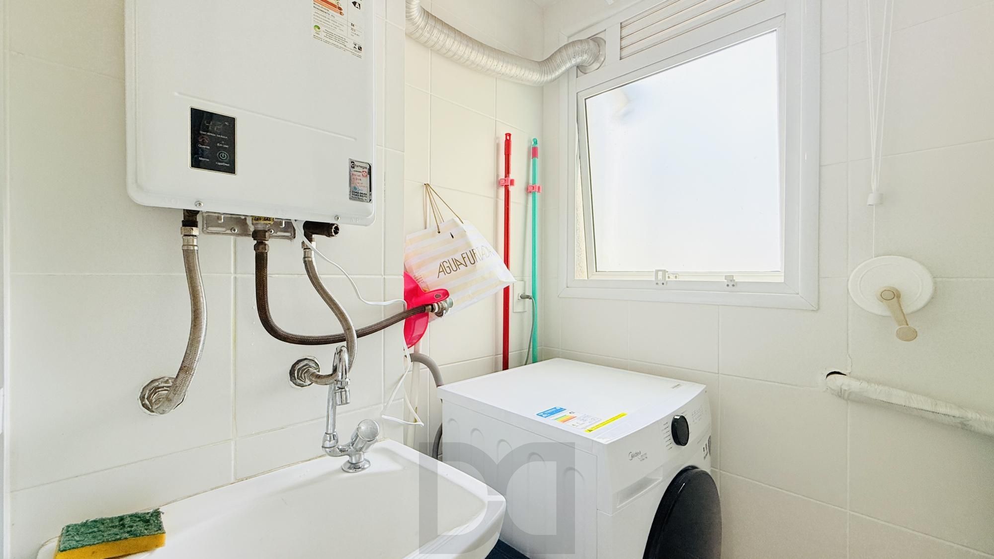 Excelente apartamento a venda com 2 dormitórios no bairro Passo d areia. — foto 13