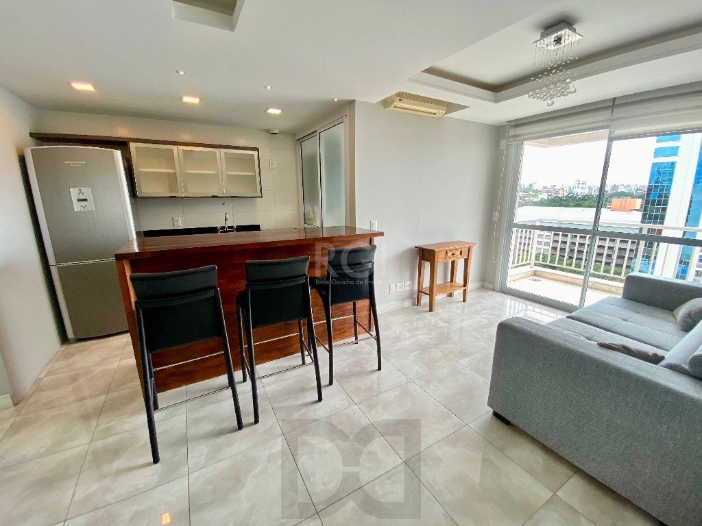 Apartamento Para Comprar no Karpathos com 2 Dormitórios transformado em 1 suite com closet — foto 3