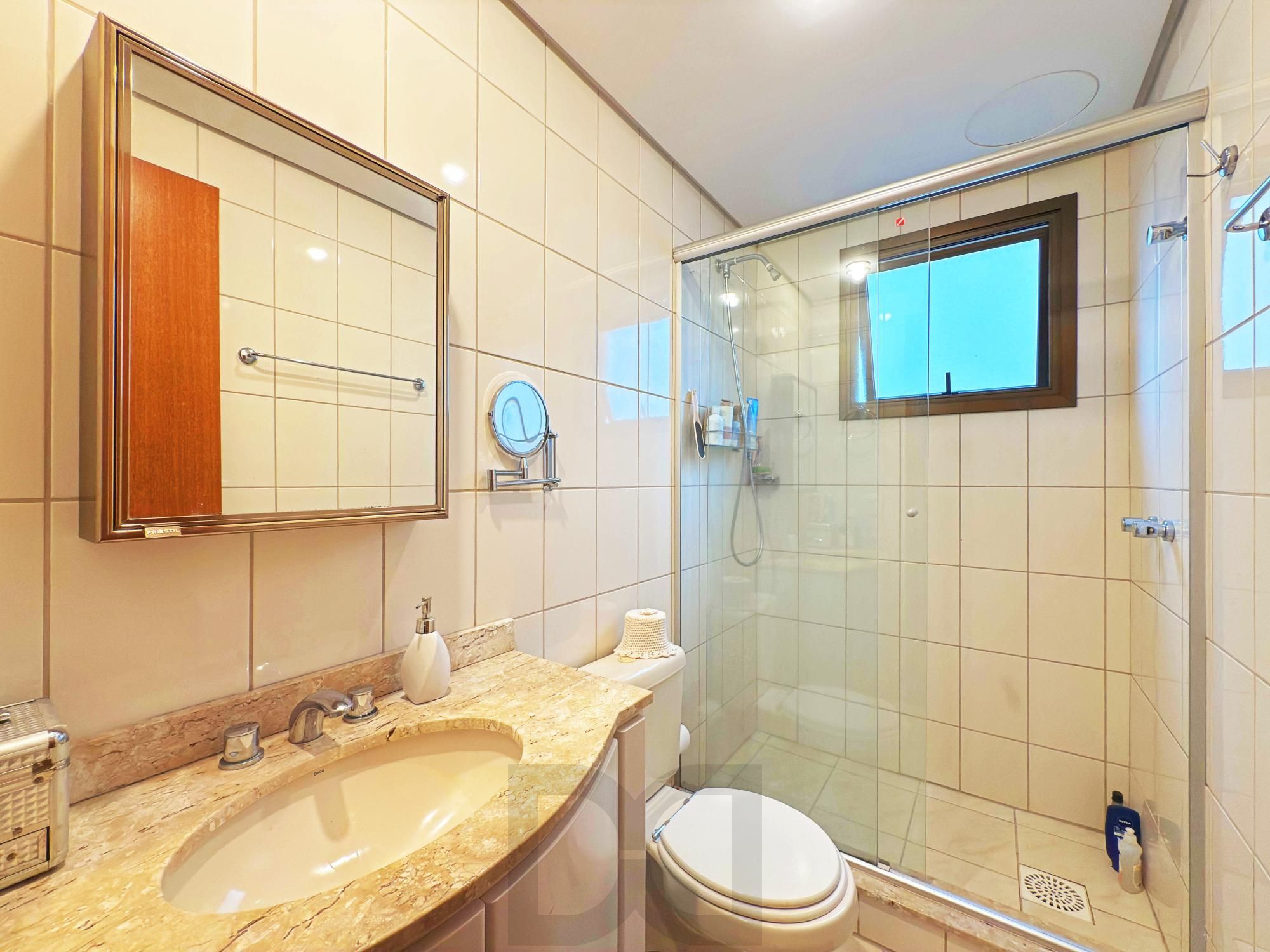 Apartamento 3 Dormitórios com Suíte, Churrasqueira e Excelente Vista Petrópolis — foto 38