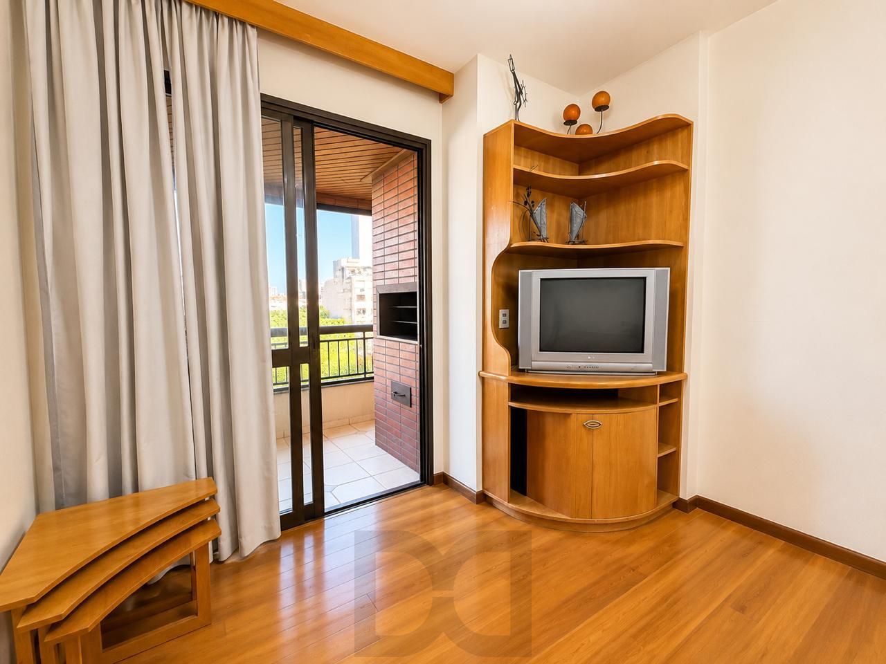 Excelente Apartamento para Comprar 2 dormitórios na Rua da República — foto 4