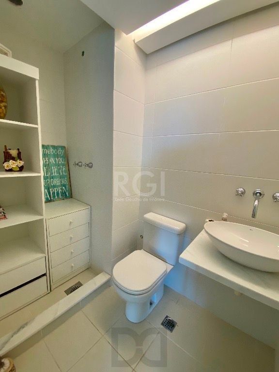 Apartamento Para Comprar no Karpathos com 2 Dormitórios transformado em 1 suite com closet — foto 16
