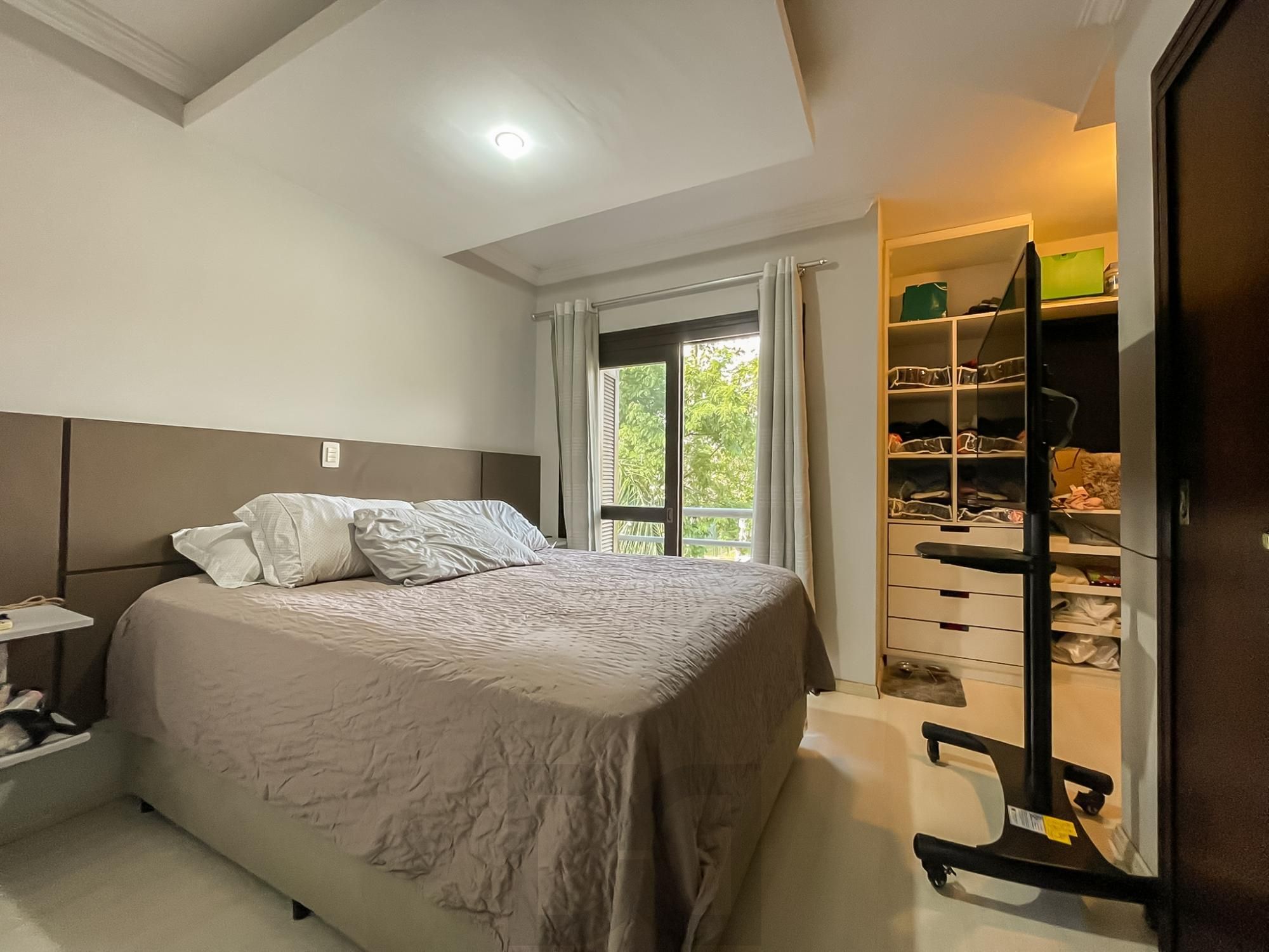 Excelente casa a venda com 3 dormitórios no bairro Tristeza em Porto Alegre. — foto 24
