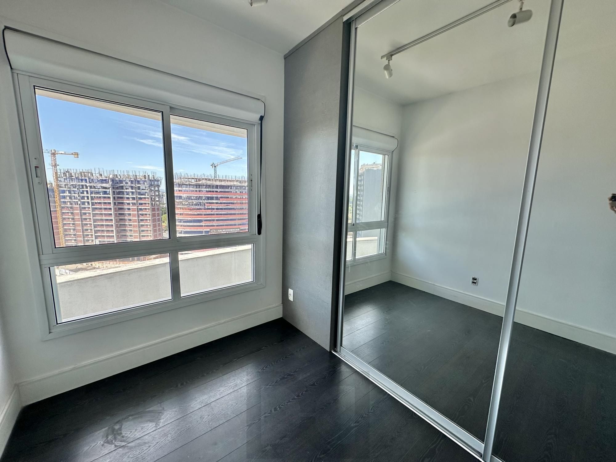 Apartamento 2 Dormitórios para comprar no Parigi Residence Bairro Três Figueiras — foto 34