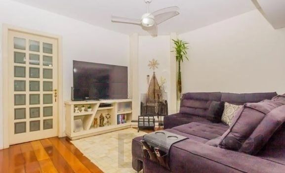 Casa com 7 Quartos e 6 vagas à Venda, 470 m² no Bairro Petrópolis — foto 19