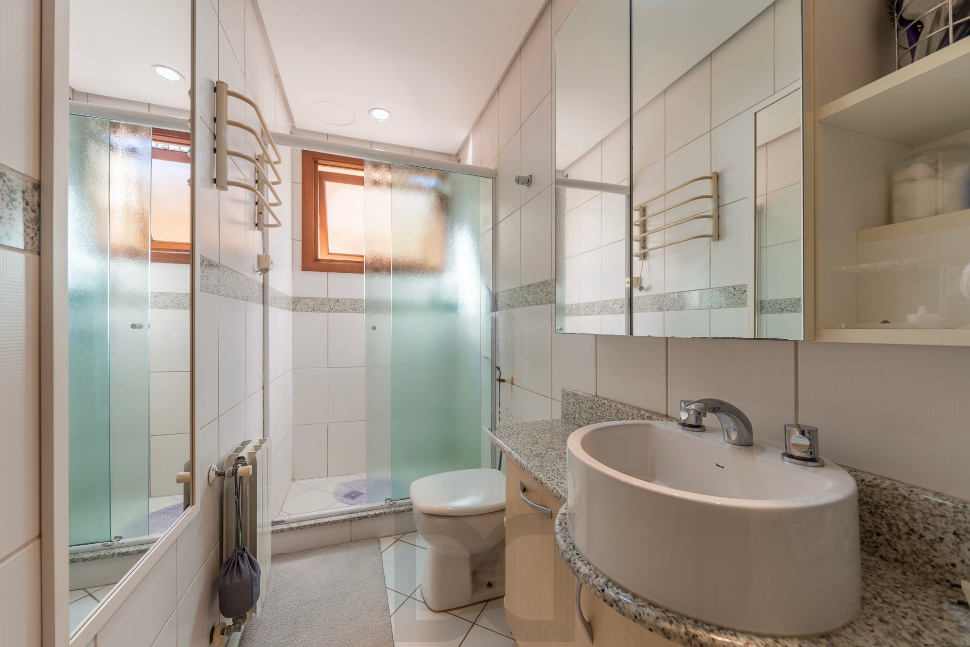 Excelente casa a venda em condomínio com 4 dormitórios no bairro Tristeza. — foto 19