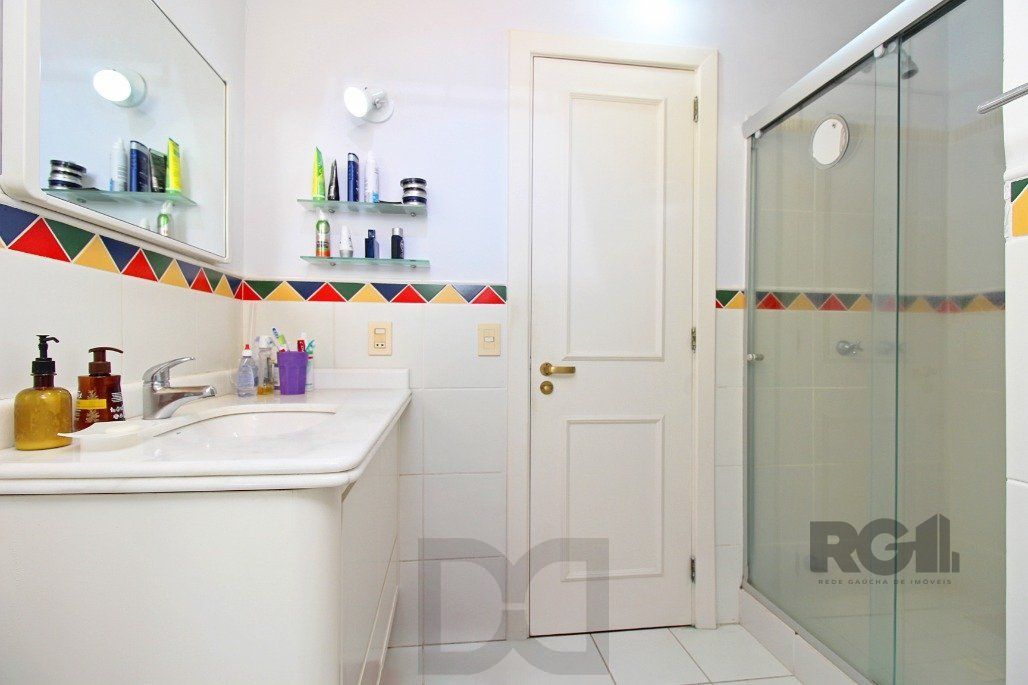 Casa em Condomínio para comprar no bairro Tristeza com 3 dormitórios — foto 32