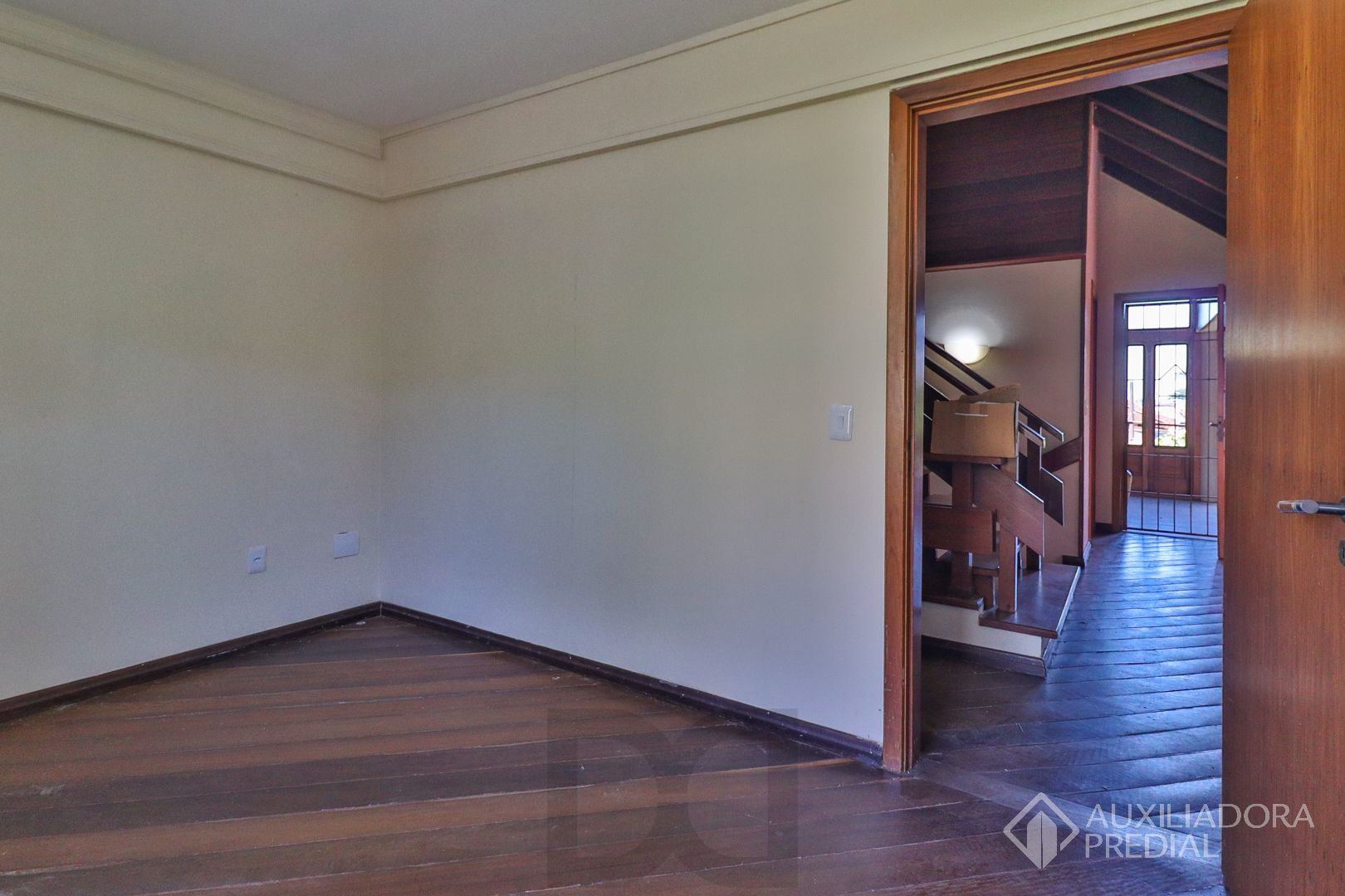 Excelente casa com 5 dormitórios no bairro Cristal — foto 12