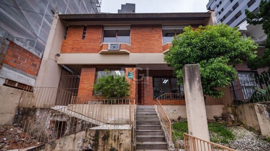 Casa Com 3 dormitórios Para Comprar , 300 m² - Rio Branco - Porto Alegre/RS — foto 1