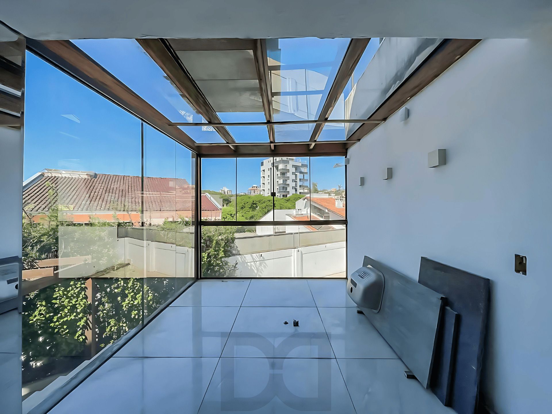 Casa Reformada com Piscina, 370m², 2 Suítes com Closet no Três Figueiras – POA — foto 7